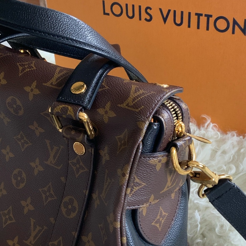 Louis Vuitton Manhattan Monogram Shoulder or Tote Handbag (Noir) - Picture 4 of 9
